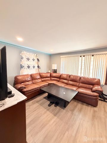 47 Spruce Street, Port Reading, NJ 07064