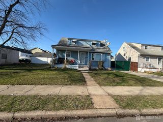 47 Spruce Street, Port Reading, NJ 07064