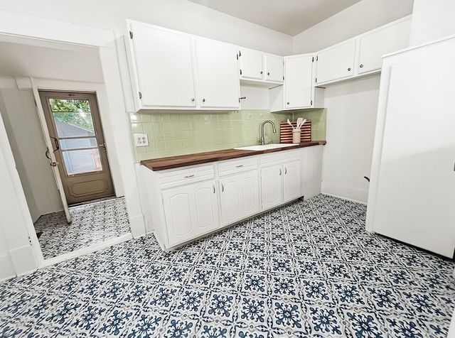 241 N Charles, Wichita, KS 67203