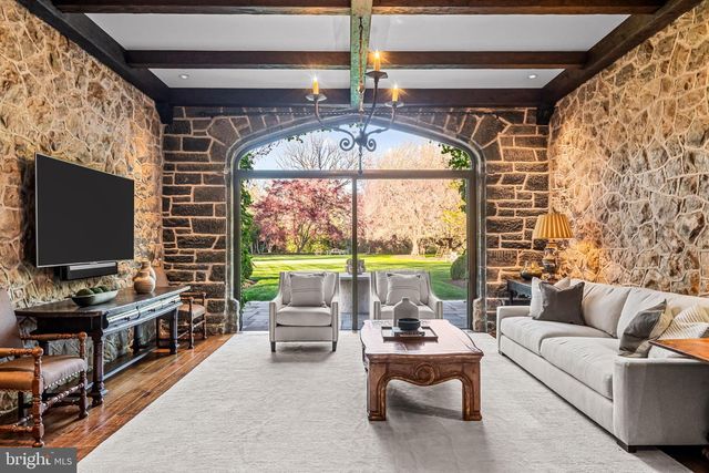 56 CROSBY BROWN RD, Gladwyne, PA 19035