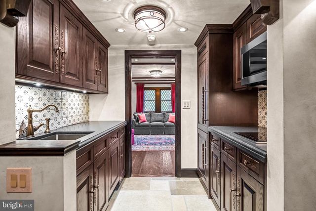 56 CROSBY BROWN RD, Gladwyne, PA 19035
