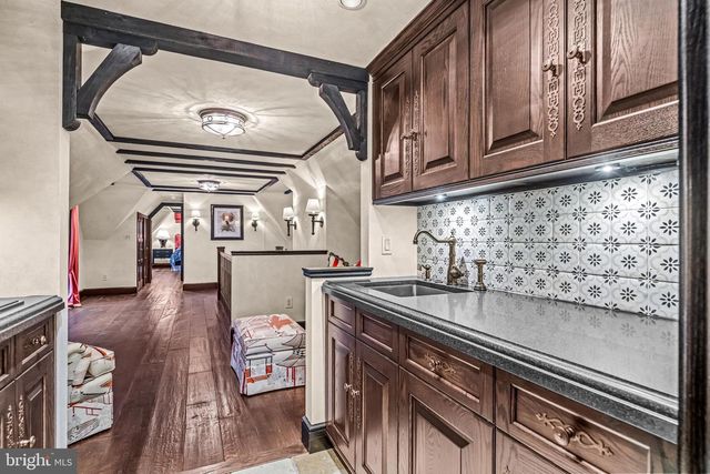 56 CROSBY BROWN RD, Gladwyne, PA 19035