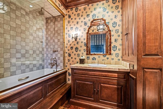 56 CROSBY BROWN RD, Gladwyne, PA 19035