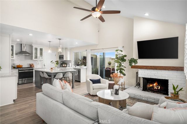 22995 Caminito Mar 210, Laguna Hills, CA 92653