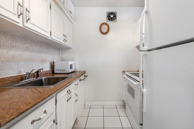925 SW 11th Avenue 3j, Hallandale, FL 33009