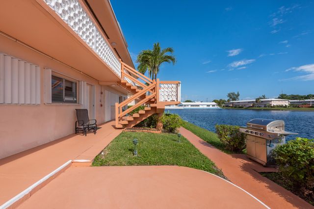 925 SW 11th Avenue 3j, Hallandale, FL 33009