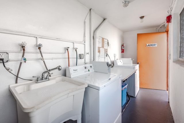 925 SW 11th Avenue 3j, Hallandale, FL 33009