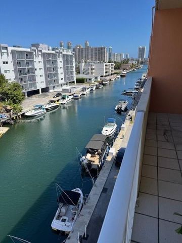 3545 NE 167th St 503, North Miami Beach, FL 33160