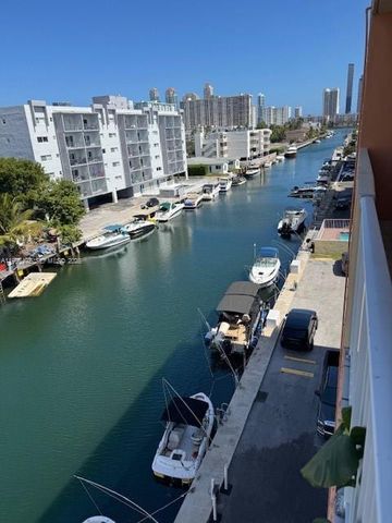 3545 NE 167th St 503, North Miami Beach, FL 33160