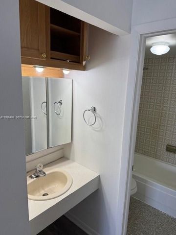 3545 NE 167th St 503, North Miami Beach, FL 33160