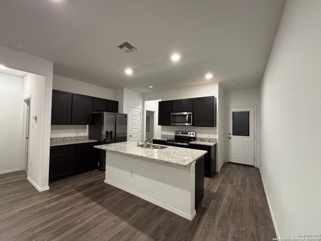 10114 Suspiro, San Antonio, TX 78224