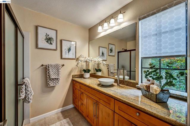 14370 14370 Outrigger Drive, San Leandro, CA 94577