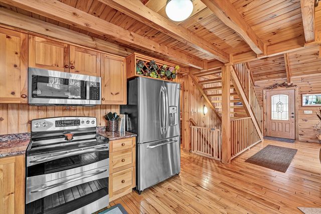 942 Vista PKWY, Hardy, VA 24101