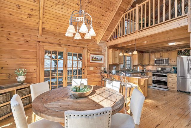 942 Vista PKWY, Hardy, VA 24101