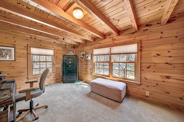 942 Vista PKWY, Hardy, VA 24101