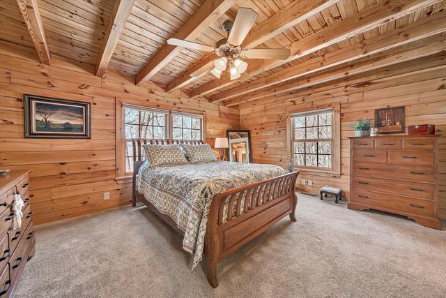 942 Vista PKWY, Hardy, VA 24101