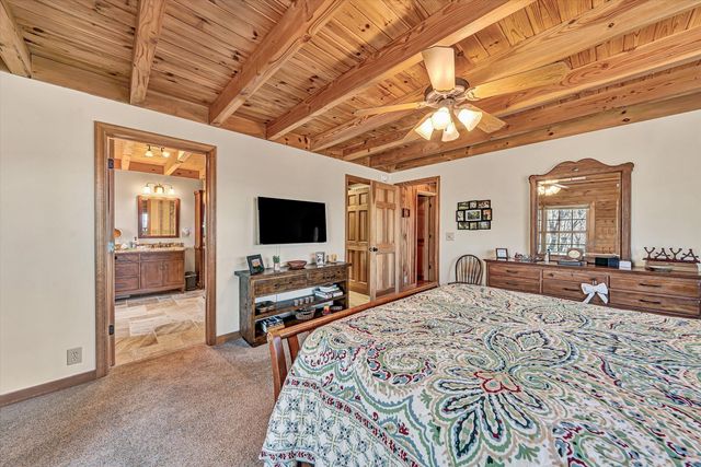 942 Vista PKWY, Hardy, VA 24101