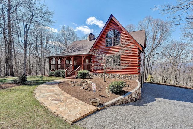 942 Vista PKWY, Hardy, VA 24101