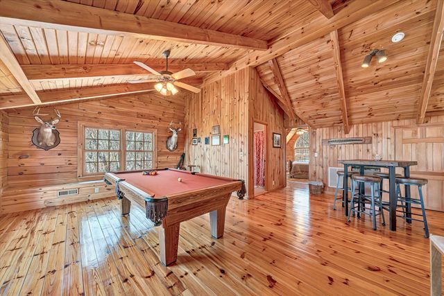 942 Vista PKWY, Hardy, VA 24101