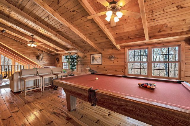 942 Vista PKWY, Hardy, VA 24101