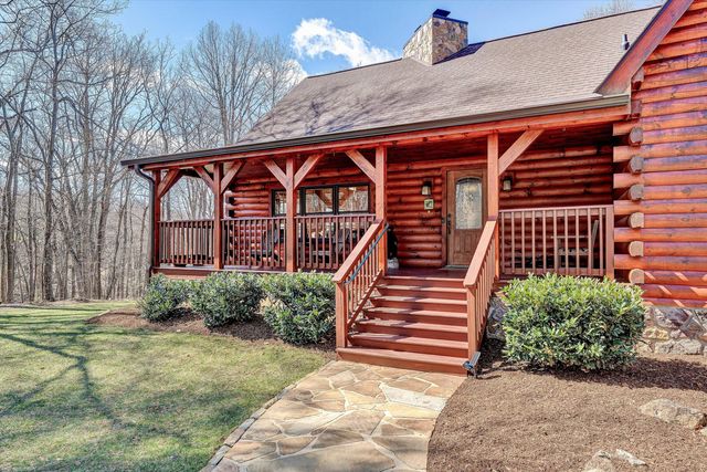 942 Vista PKWY, Hardy, VA 24101