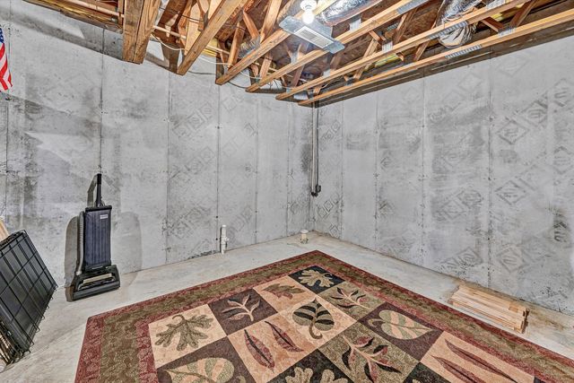 942 Vista PKWY, Hardy, VA 24101