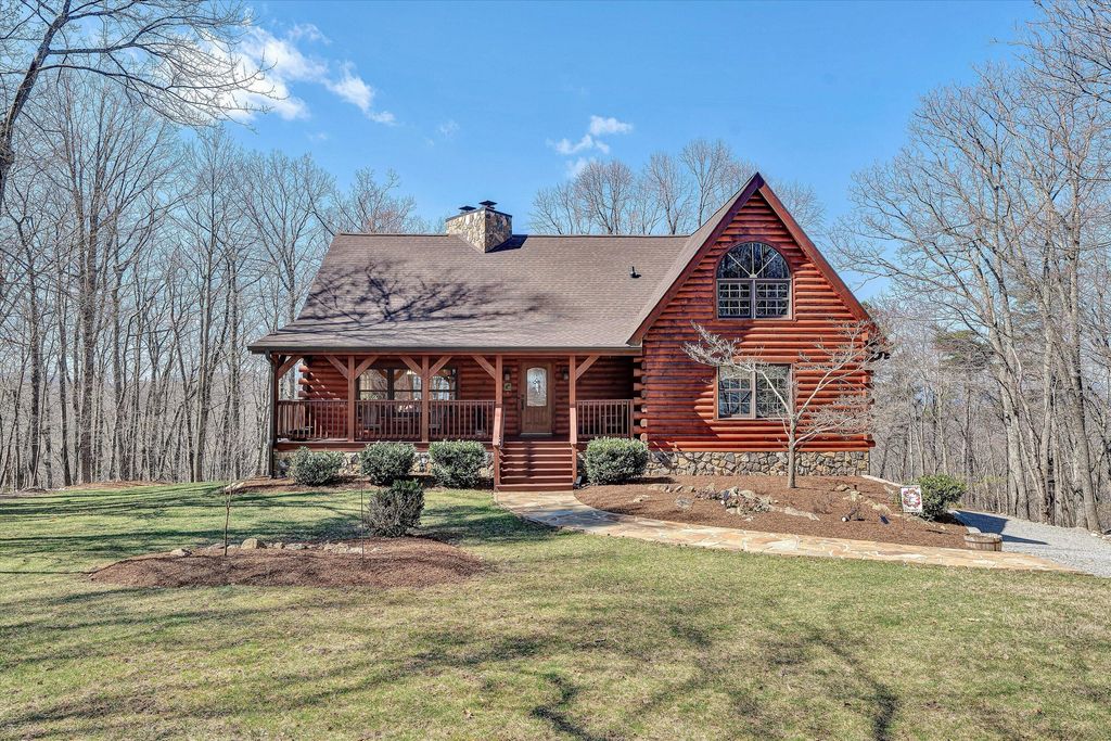 942 Vista PKWY, Hardy, VA 24101