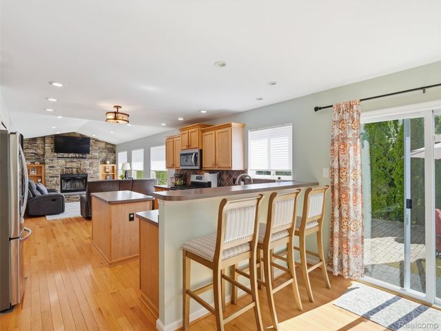 387 Natanna Drive, Genoa Township, MI 48843