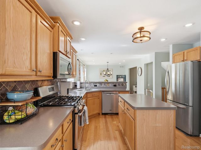 387 Natanna Drive, Genoa Township, MI 48843
