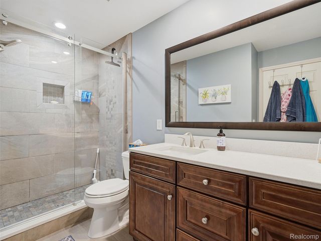 387 Natanna Drive, Genoa Township, MI 48843