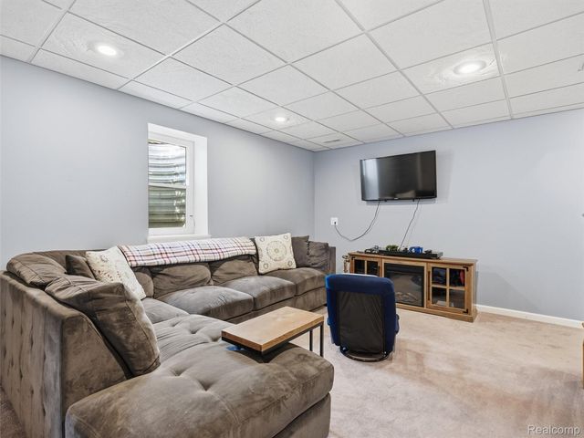 387 Natanna Drive, Genoa Township, MI 48843