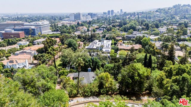 4625 Petit Avenue, Encino (los Angeles), CA 91436