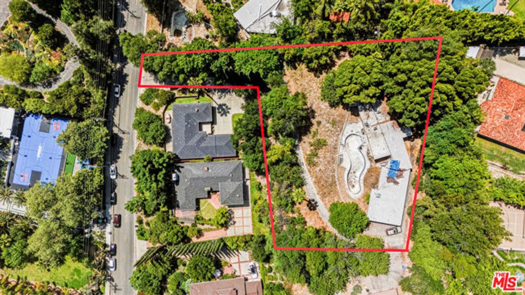 4625 Petit Avenue, Encino (los Angeles), CA 91436