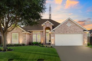 518 Broadsword Lane, Grand Prairie, TX 75052