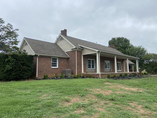 11495 Guthrie Rd, Guthrie, KY 42234