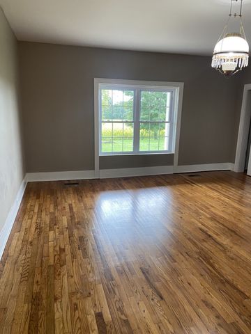 11495 Guthrie Rd, Guthrie, KY 42234