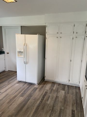 11495 Guthrie Rd, Guthrie, KY 42234