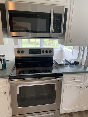 11495 Guthrie Rd, Guthrie, KY 42234