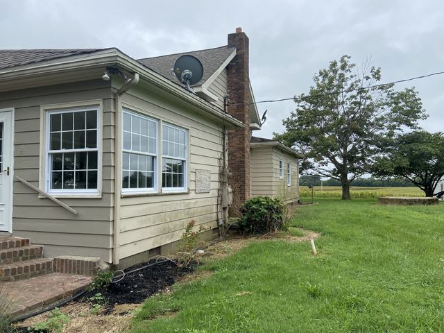 11495 Guthrie Rd, Guthrie, KY 42234