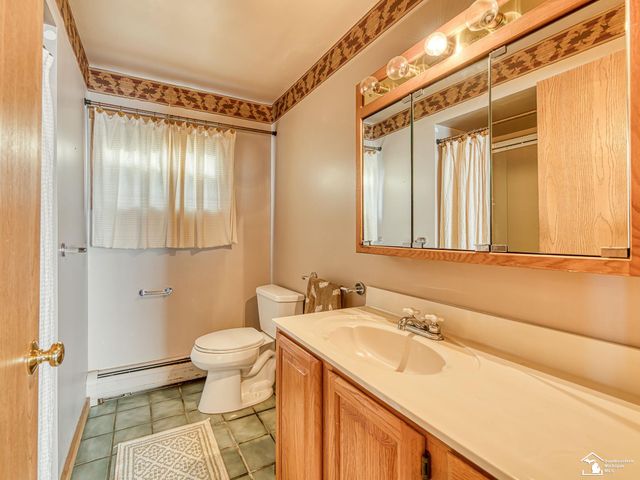 3360 Lakeshore Drive, Frenchtown Twp, MI 48162