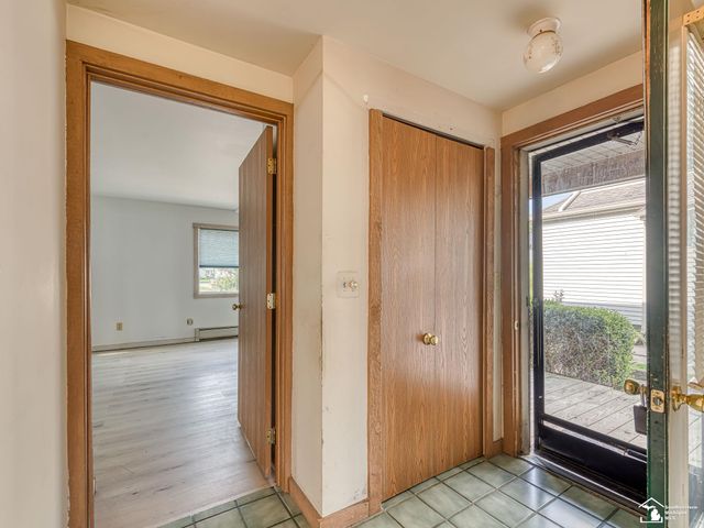 3360 Lakeshore Drive, Frenchtown Twp, MI 48162