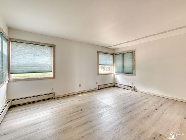 3360 Lakeshore Drive, Frenchtown Twp, MI 48162