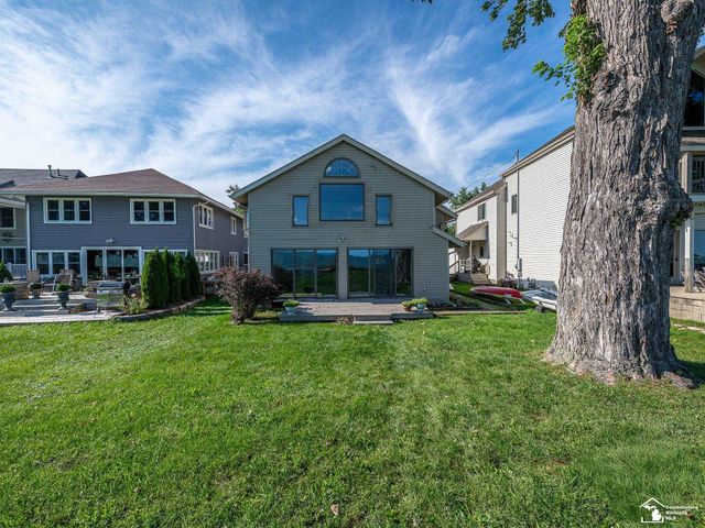 3360 Lakeshore Drive, Frenchtown Twp, MI 48162
