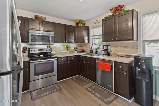 211 Willowbrook Drive, Kingston, TN 37763