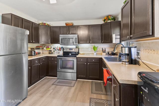 211 Willowbrook Drive, Kingston, TN 37763