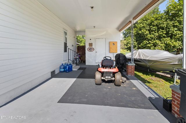 211 Willowbrook Drive, Kingston, TN 37763