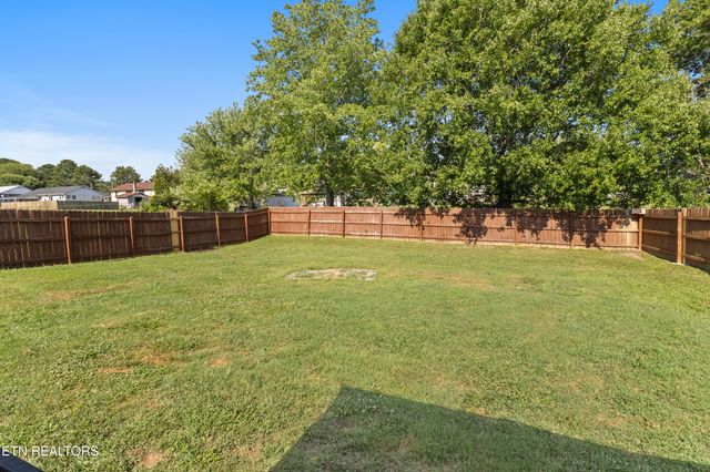 211 Willowbrook Drive, Kingston, TN 37763