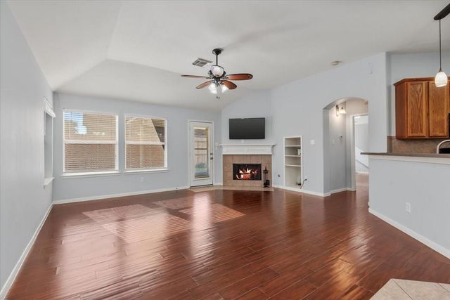 8215 Hayden Cove Drive, Tomball, TX 77375