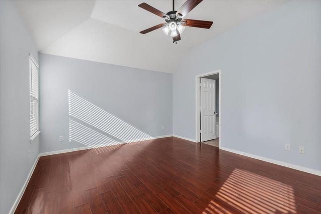 8215 Hayden Cove Drive, Tomball, TX 77375