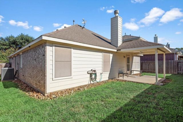 8215 Hayden Cove Drive, Tomball, TX 77375